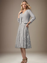 A-line V-Neck Knee-Length Chiffon Lace Mother of the Bride Dress With Beading Sequins