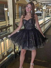 Simple Sweetheart Strapless Lace Appliques A-line Short Mini Dress Homecoming Dress