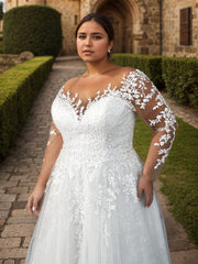 Plus Size Wedding Dress with Long Sleeves Applique Bridal Gowns