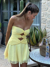 Unique Sweetheart Yellow Strapless A-line Mini Dress Homecoming Dress
