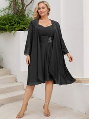 Sheath/Column Sweetheart Knee-Length Chiffon Mother of the Bride Dress With Beading Appliques Lace Sequins Pleated