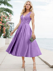 A-Line V-Neck Sleeveless Tea-Length Satin Mother Of The Bride Dresses With Lace