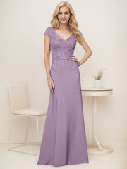 A-Line V-Neck Sweep Train Elastic Mother Of The Bride Dresses With Lace