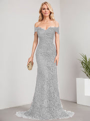 Trumpet/Mermaid Off the Shoulder Sweep Train Lace Mother of the Bride Dress