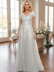 A-Line V-Neck Short Sleeves Sweep Train Lace/Tulle Mother Of The Bride Dresses
