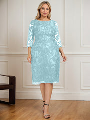 Sheath/Column Scoop Knee-Length Lace Mother of the Bride Dress