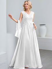 A-Line V-Neck Sleeveless Chiffon Mother Of The Bride Dresses With Lace