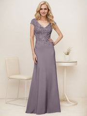 A-Line V-Neck Sweep Train Elastic Mother Of The Bride Dresses With Lace