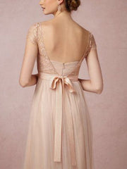 Round Neck Lace Solid Color Maxi Dress