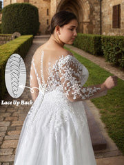 Plus Size Wedding Dress with Long Sleeves Applique Bridal Gowns